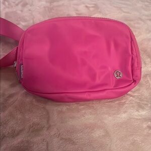 Sonic pink ebb with word mark